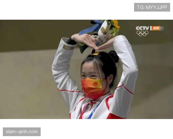 杨倩训练完顺手买了个包,价格够我干一年 杨倩训练完顺手买了个包,价格够我干一年